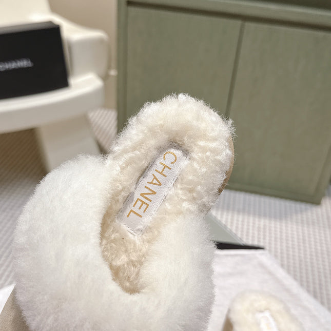 CHANEL 25S FUR-LINED MULES IN BEIGE AND BLACK SUEDE