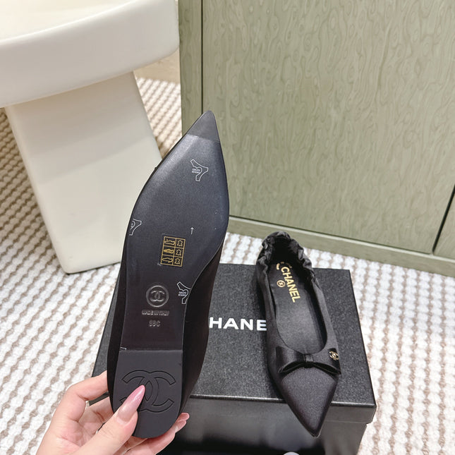CHANEL 25S MARY JANE BALLET FLATS IN BLACK SILK SATIN