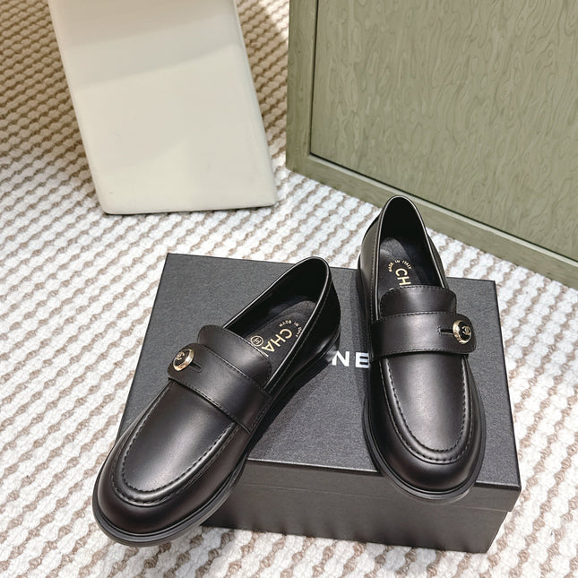CHANEL 25S GODDESS FLAT LOAFERS IN BLACK CALFSKIN GOLD HARDWARE