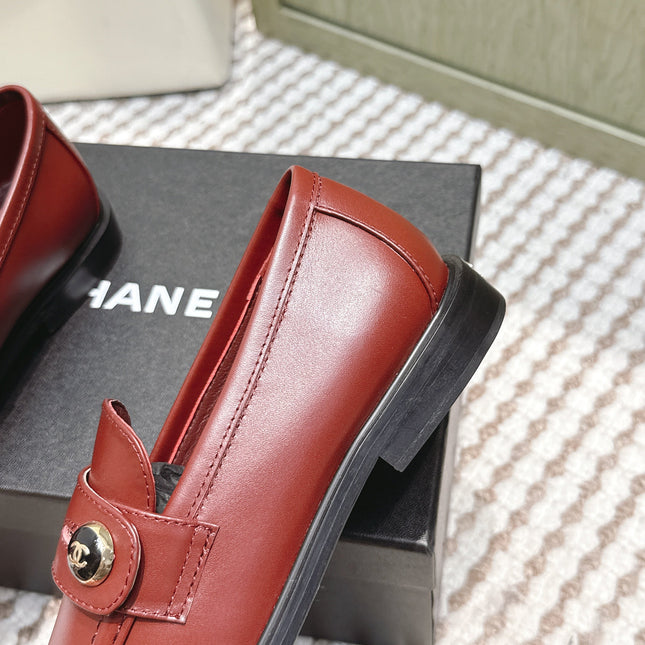 CHANEL 25S GODDESS FLAT LOAFERS IN DARK RED CALFSKIN GOLD HARDWARE