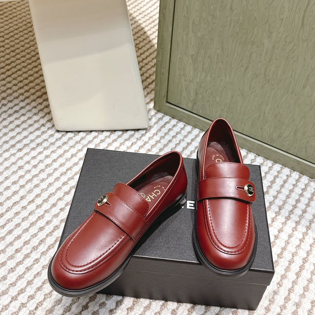 CHANEL 25S GODDESS FLAT LOAFERS IN DARK RED CALFSKIN GOLD HARDWARE