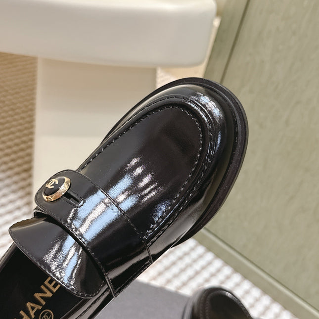 CHANEL 25S GODDESS MOCCASIN LOAFERS 65MM IN BLACK GLOSSY CALFSKIN GOLD HARDWARE