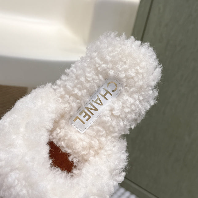 CHANEL 25S INDOOR SLIPPERS IN CARAMEL AND BLACK SUEDE FUR-LINED