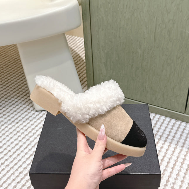 CHANEL 25S INDOOR SLIPPERS IN BEIGE AND BLACK SUEDE FUR-LINED