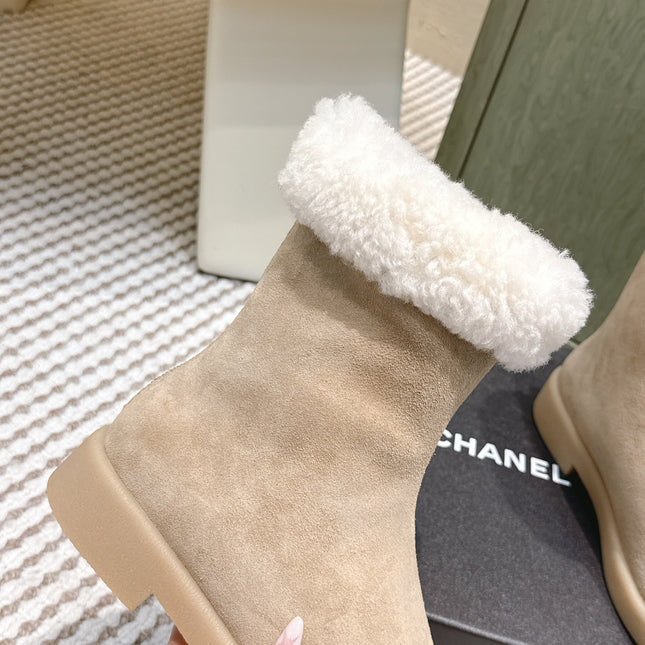 CHANEL 25S CALF-HIGH BOOTS IN BLACK AND BEIGE SUEDE LINED WITH SHEEPSKIN