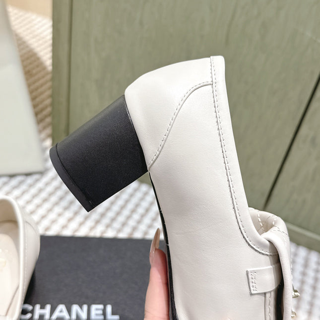 CHANEL 25S LOAFERS MOCCASIN 65MM IN WHITE CALFSKIN GOLD HARDWARE