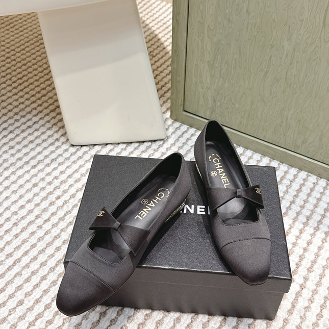 CHANEL 25S MARY JANE BALLET FLATS IN BLACK SILK WITH BOW