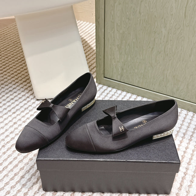 CHANEL 25S MARY JANE BALLET FLATS IN BLACK SILK WITH BOW
