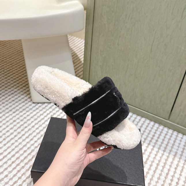 CHANEL 25S FLUFFY SLIDERS IN BEIGE AND BLACK