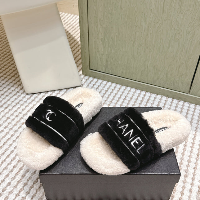 CHANEL 25S FLUFFY SLIDERS IN BEIGE AND BLACK