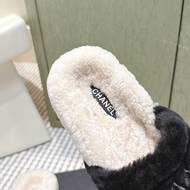 CHANEL 25S FLUFFY SLIDERS IN BEIGE AND BLACK