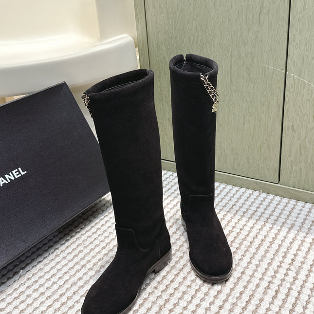 CHANEL 25S KNEE-HIGH BOOTS IN BLACK SUEDE GOLD HARDWARE