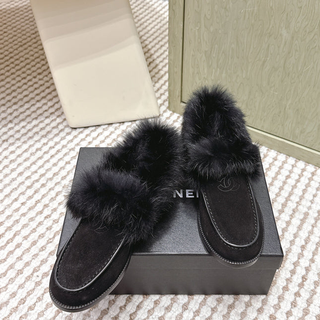 CHANEL 25S LOAFERS MOCCASIN IN BLACK SUEDE WITH MINK FUR LINING