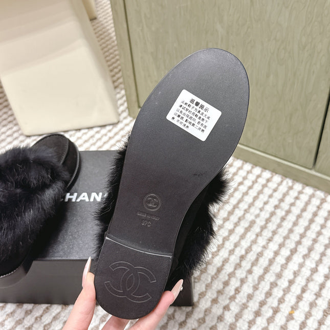 CHANEL 25S LOAFERS MOCCASIN IN BLACK SUEDE WITH MINK FUR LINING