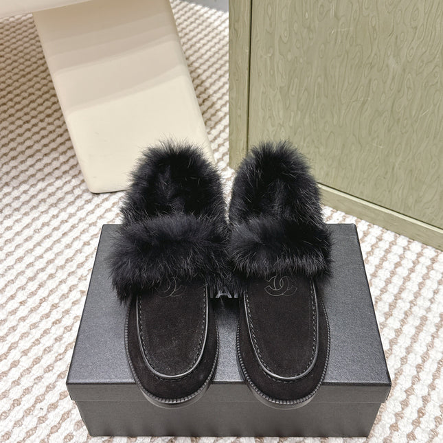 CHANEL 25S LOAFERS MOCCASIN IN BLACK SUEDE WITH MINK FUR LINING
