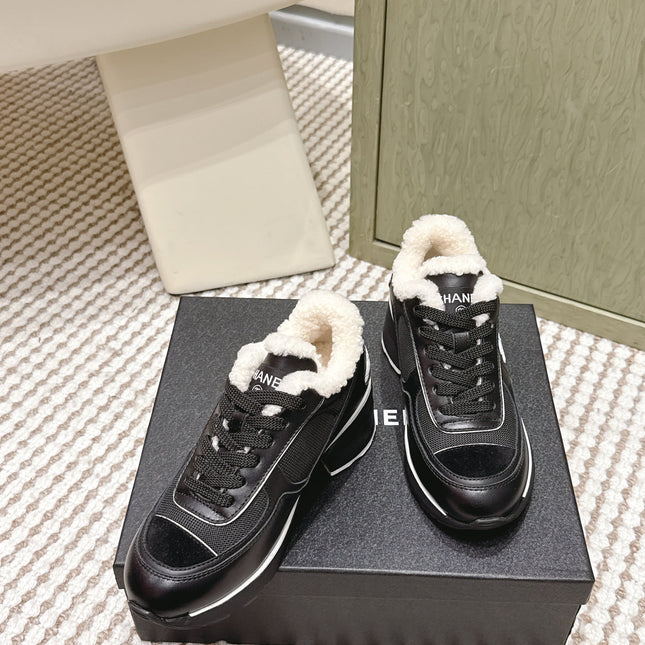 CHANEL 25S SNEAKERS IN BLACK SYNTHETIC FABRIC AND SUEDE CALFSKIN