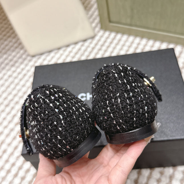 CHANEL 25S MARY JANE FLAT IN BLACK TWEED WITH CAP TOE GOLD HARDWARE