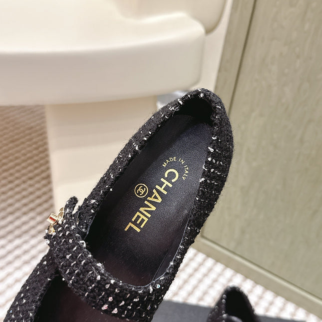 CHANEL 25S MARY JANE FLAT IN BLACK TWEED WITH CAP TOE GOLD HARDWARE