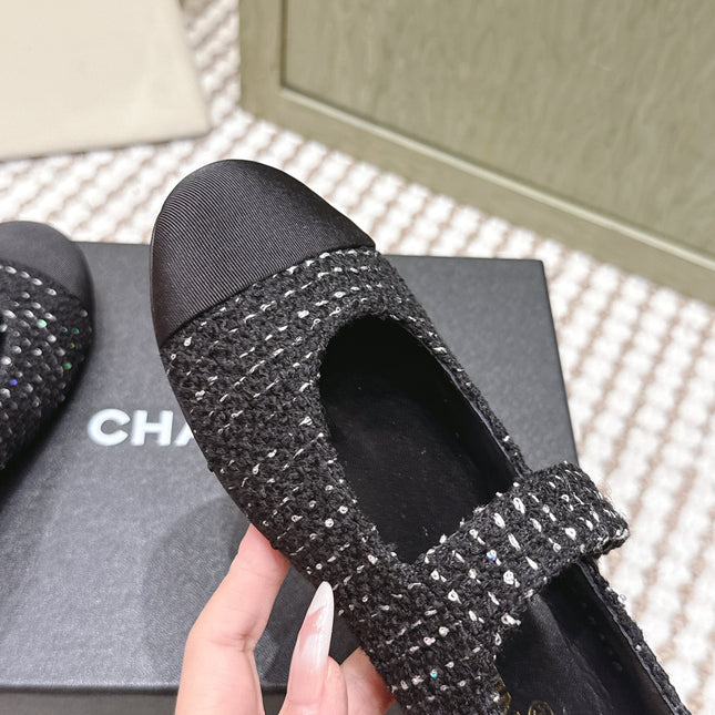 CHANEL 25S MARY JANE FLAT IN BLACK TWEED WITH CAP TOE GOLD HARDWARE