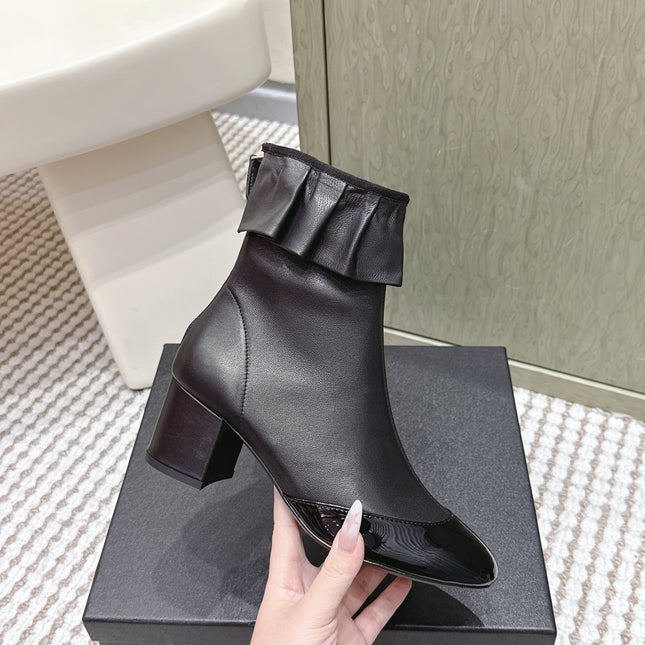 CHANEL 25S ANKLE BOOTS IN BLACK CALFSKIN GLOSSY TOE RUCHED