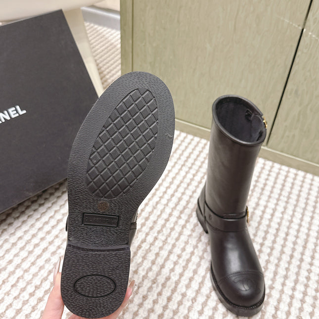 CHANEL 25S CALF-HIGH CHELSEA BOOTS IN BLACK CALFSKIN GOLD HARDWARE