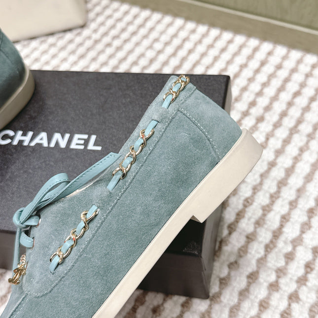 CHANEL 25S MOCCASINS IN LIGHT BLUISH-GRAY AND LIGHT GREY SUEDE