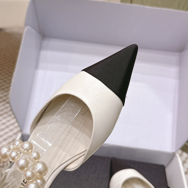CHANEL 25S ESPADRILLE FLATS IN WHITE AND BLACK CALFSKIN WITH PEARL STRAP