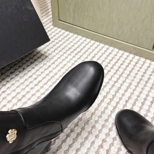CHANEL 25S KNEE-HIGH BOOTS IN BLACK CALFSKIN WITH RHINESTONES