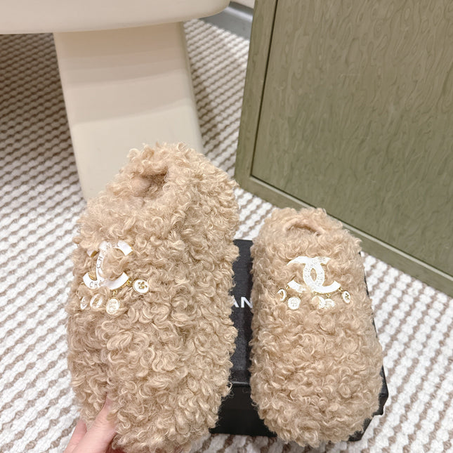 CHANEL 25S CLASSIC FURRY SLIDES IN LIGHT BROWN WITH DOUBLE C LOGO