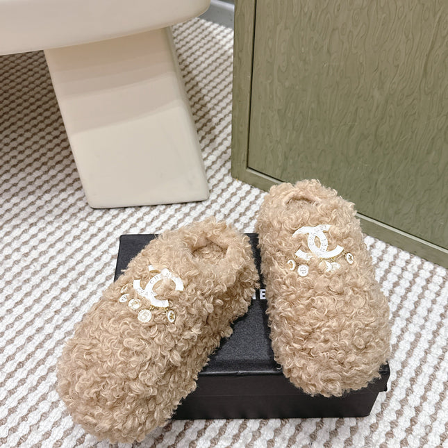 CHANEL 25S CLASSIC FURRY SLIDES IN LIGHT BROWN WITH DOUBLE C LOGO