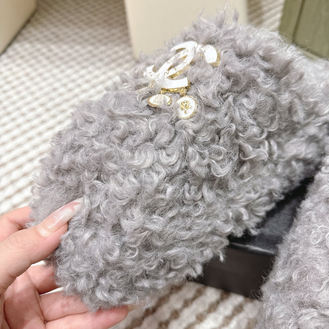CHANEL 25S CLASSIC FURRY SLIDES IN GRAY WITH DOUBLE C LOGO