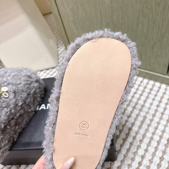 CHANEL 25S CLASSIC FURRY SLIDES IN GRAY WITH DOUBLE C LOGO