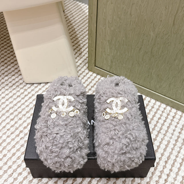 CHANEL 25S CLASSIC FURRY SLIDES IN GRAY WITH DOUBLE C LOGO