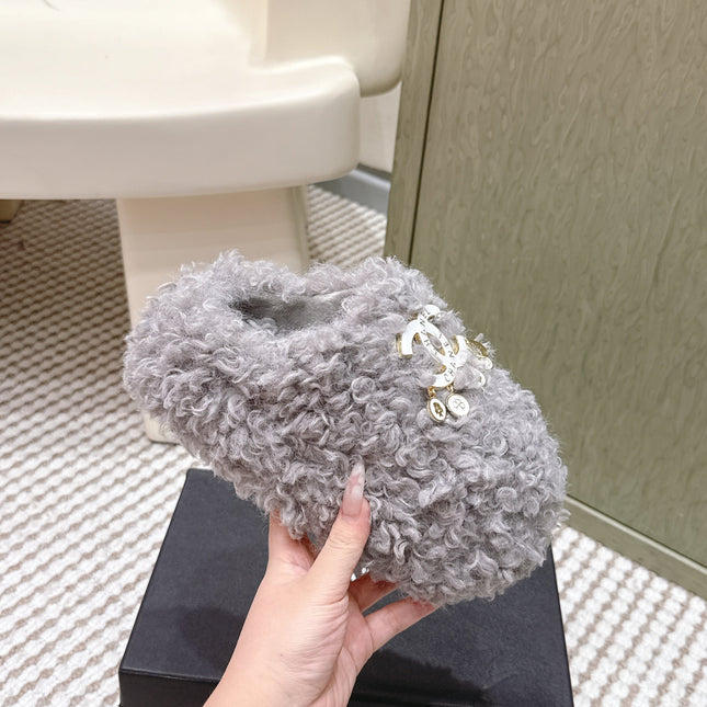 CHANEL 25S CLASSIC FURRY SLIDES IN GRAY WITH DOUBLE C LOGO