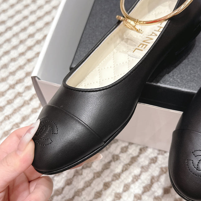 CHANEL 25S BALLERINA SHOES IN BLACK CALFSKIN GOLD HARDWARE