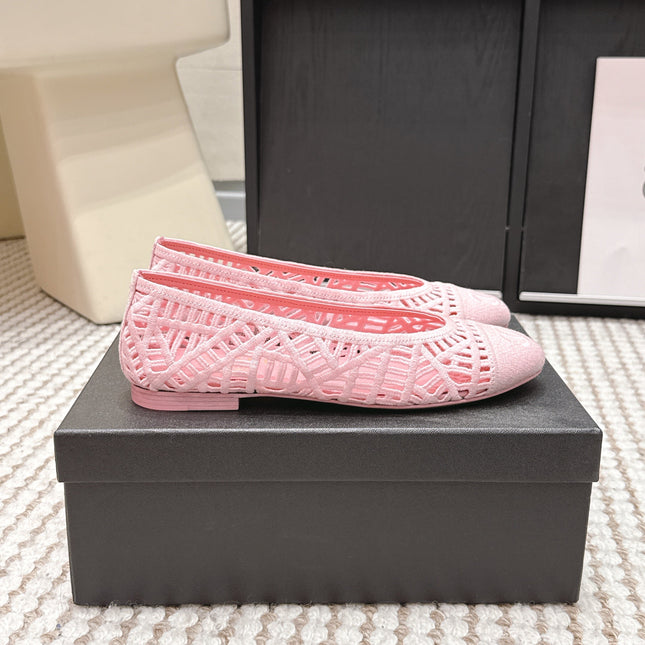 CHANEL 26S BALLET FLATS IN LIGHT PINK MESH AND FABRIC