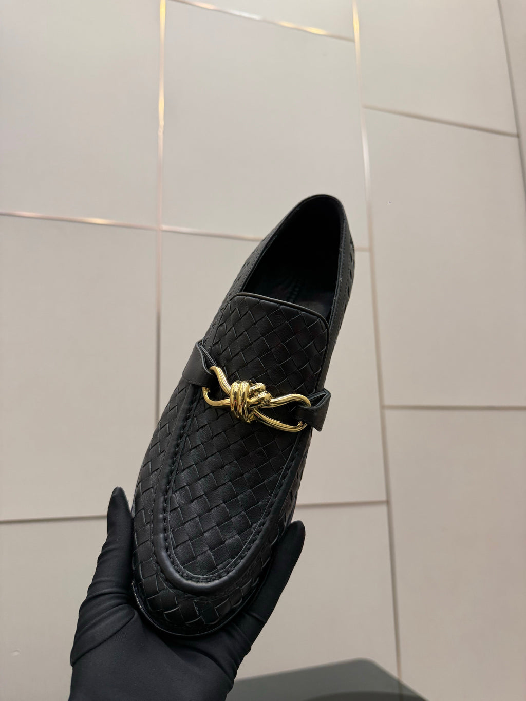 BOTTEGA VENETA 26S LOAFERS IN BLACK TECHNICAL WOVEN CALFSKIN STYLE 4