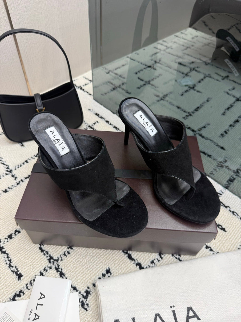 ALAIA 26S HEELED THONG MULE SANDALS IN BLACK SUEDE