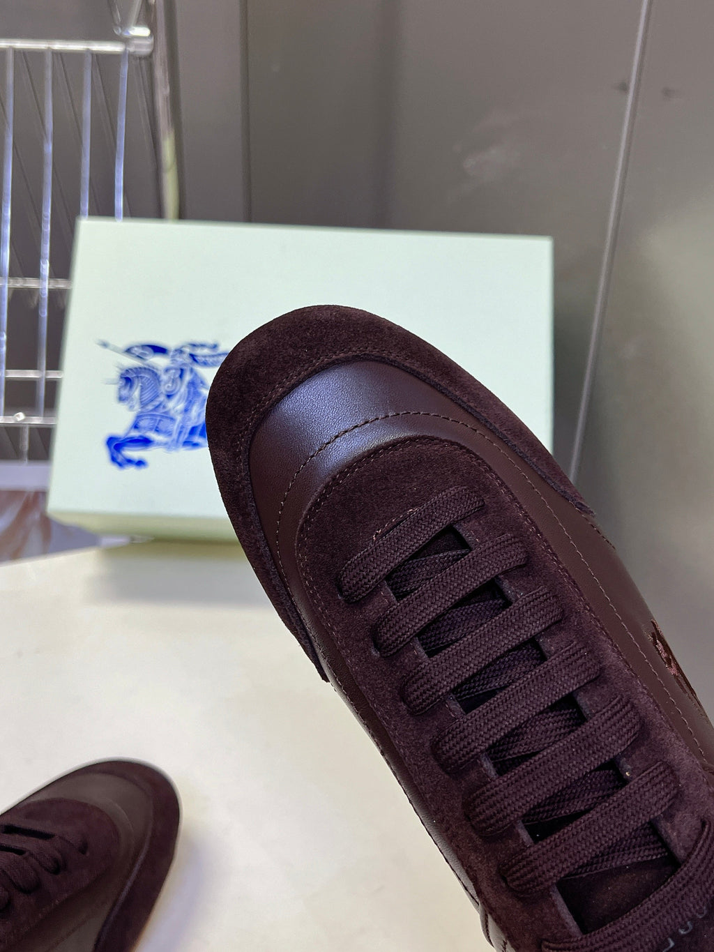 BURBERRY 26S LOW TOP SNEAKERS IN DARK BROWN CALFSKIN AND SUEDE