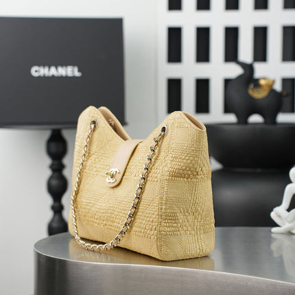 CHANEL 25S SHOULDER BAG 32 IN NATURAL RAFFIA AND CALFSKIN GOLD HARDWARE