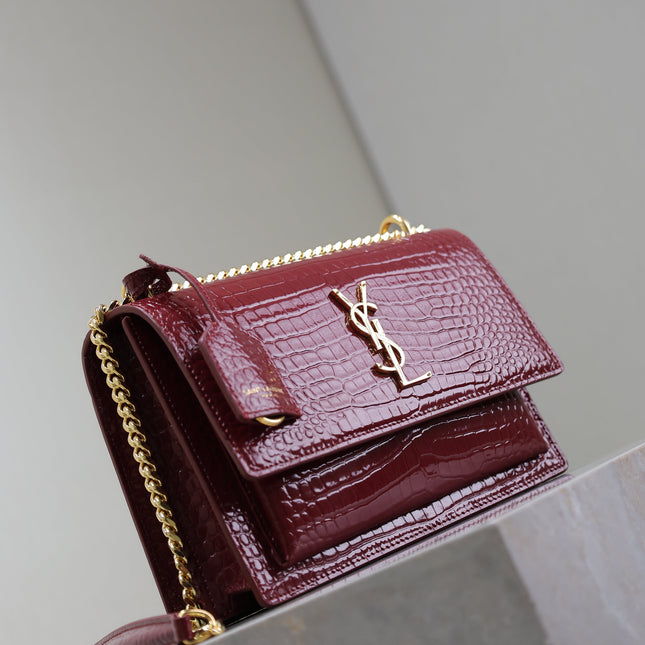 YSL 25S SUNSET MEDIUM 22 IN CRIMSON RED CROCODILE-EMBOSSED CALFSKIN GOLD HARDWARE