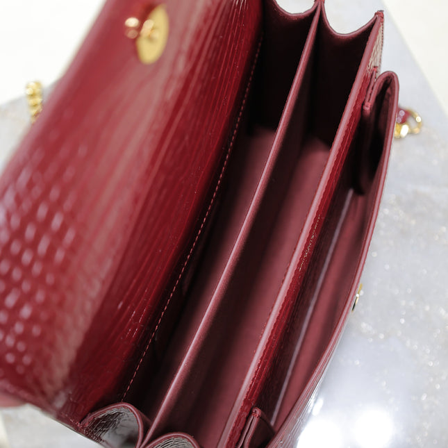 YSL 25S SUNSET MEDIUM 22 IN CRIMSON RED CROCODILE-EMBOSSED CALFSKIN GOLD HARDWARE