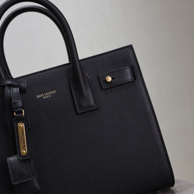 YSL 25S SAC DE JOUR MM 26 IN BLACK SUPPLE GRAINED CALFSKIN GOLD HARDWARE