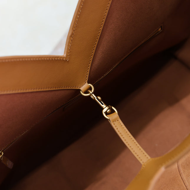 YSL 25S Y MAXI TOTE 50 IN CARAMEL SUEDE GOLD HARDWARE
