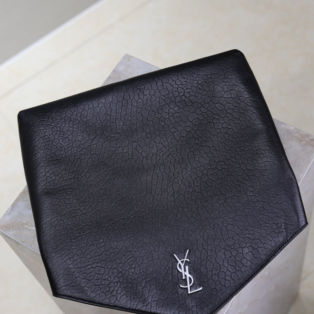 YSL 25S CASSANDRE LARGE ENVELOPE POUCH 29 IN BLACK CALFSKIN GRAY HARDWARE