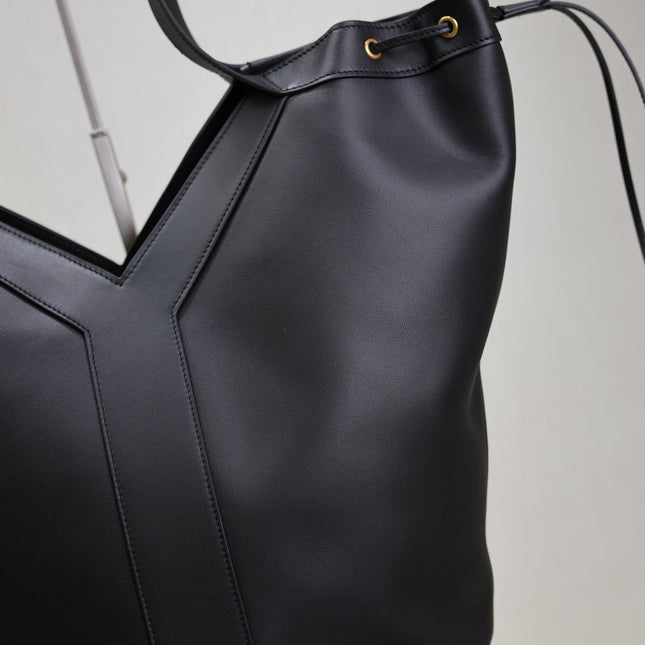 YSL 25S Y LARGE HOBO 50 IN BLACK CALFSKIN GOLD HARDWARE