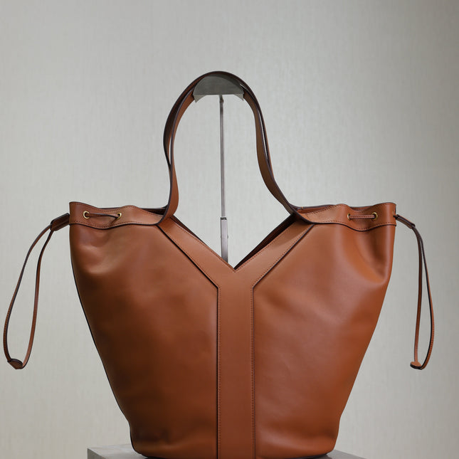 YSL 25S Y LARGE HOBO 50 IN CARAMEL CALFSKIN GOLD HARDWARE