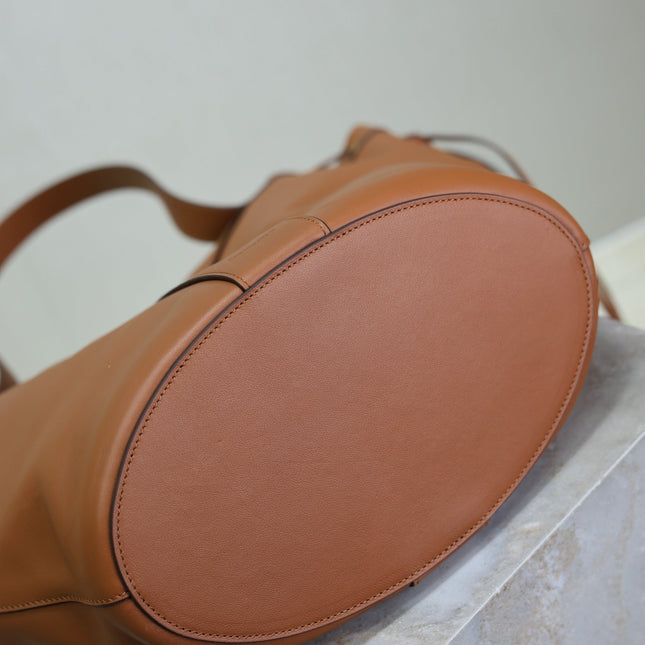 YSL 25S Y LARGE HOBO 50 IN CARAMEL CALFSKIN GOLD HARDWARE
