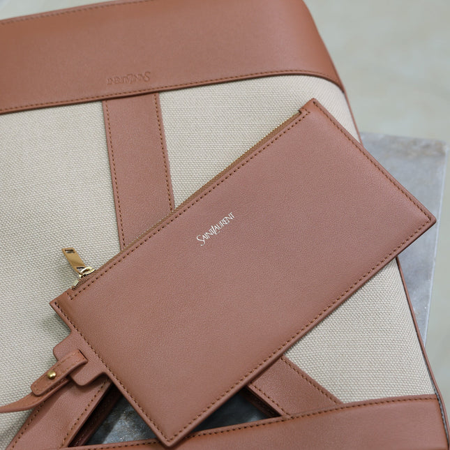 YSL 25S Y SMALL BUCKET 29 IN DESERT DUST AND BRICK CANVAS GOLD HARDWARE