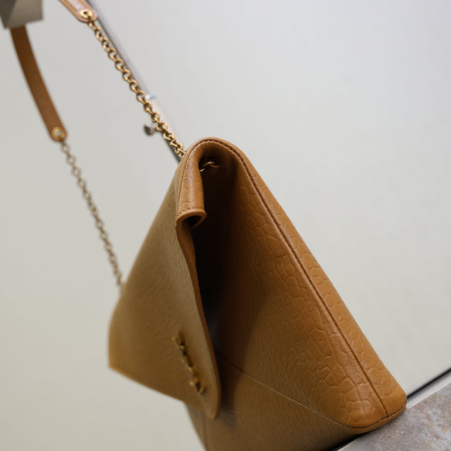 YSL 25S CASSANDRE ENVELOPE MESSENGER 35 IN GOLDEN BROWN LAMBSKIN GOLD HARDWARE